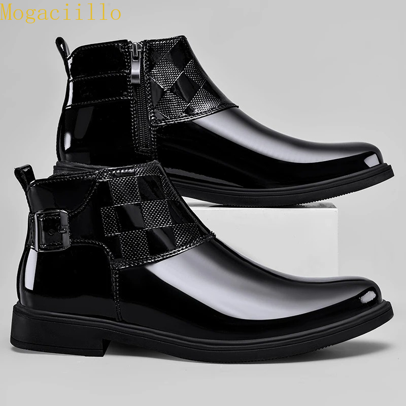 Men'S Shoes Hey Dude - รองเท้าบูทข้อเท้าหนังแก้วสีดำเงาสำหรับผู้ชาย คุณภาพสูง ตกแต่งหัวเข็มขัด รองเท้าบูทเชลซี หนังแท้ รองเท้าลำลองสำหรับธุรกิจ